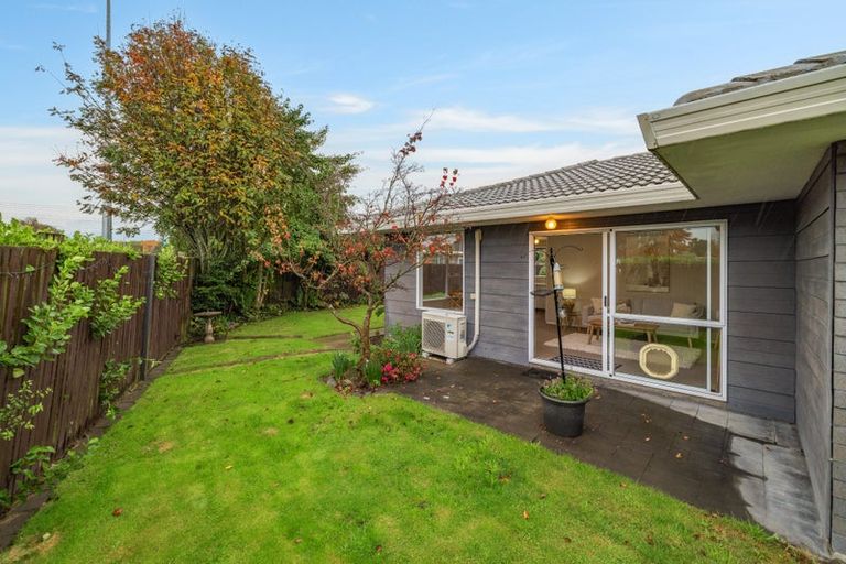 Photo of property in 2/15 Dumfries Drive, Hei Hei, Christchurch, 8042