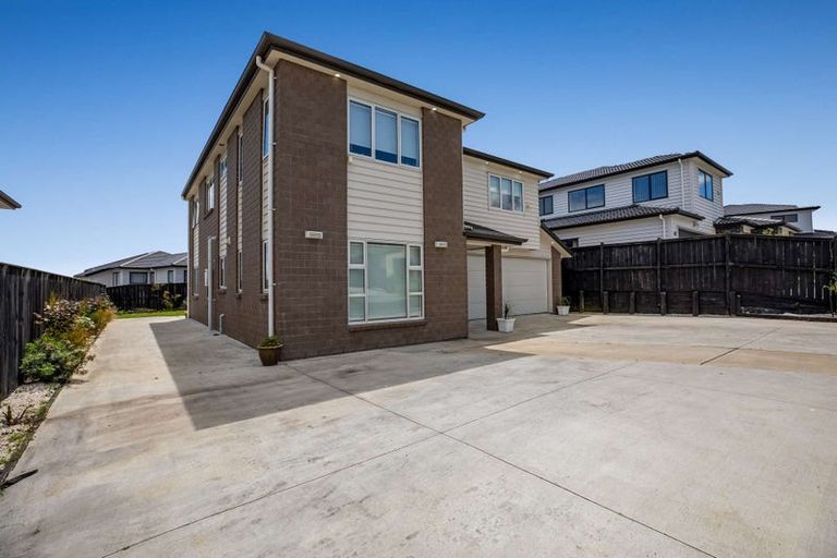 Photo of property in 22 Te Aramanu Crescent, Papakura, 2110