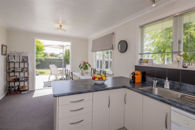 Photo of property in 21 Burn Street, Levin, 5510