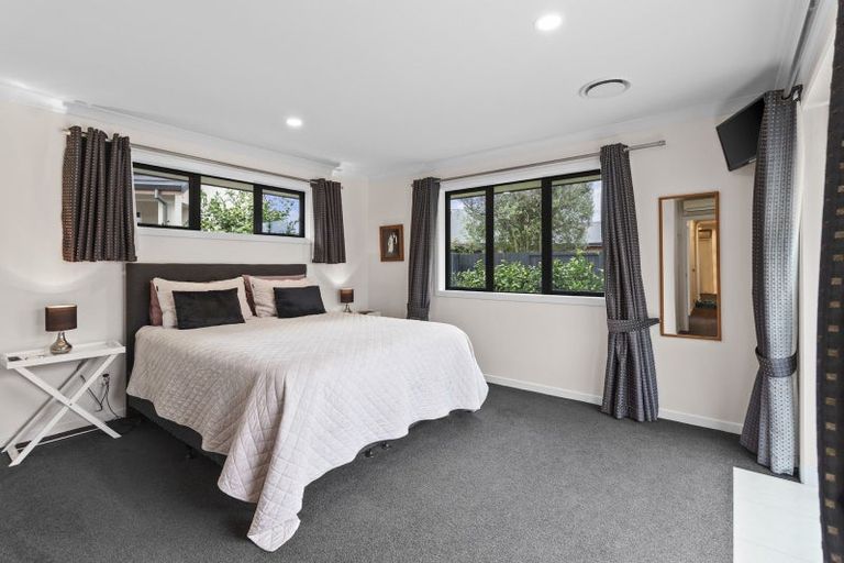 Photo of property in 15 Honiss Place, Cambridge, 3434