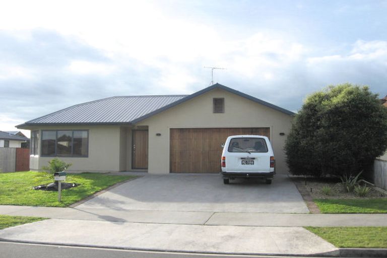 Photo of property in 11 Cranbrook Place, Rototuna North, Hamilton, 3210