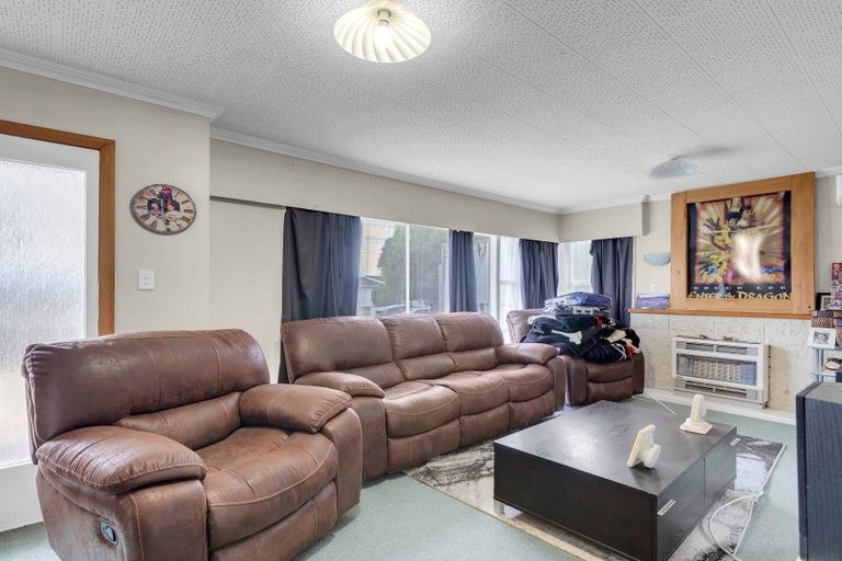 Photo of property in 8 Pulham Crescent, Queenwood, Hamilton, 3210