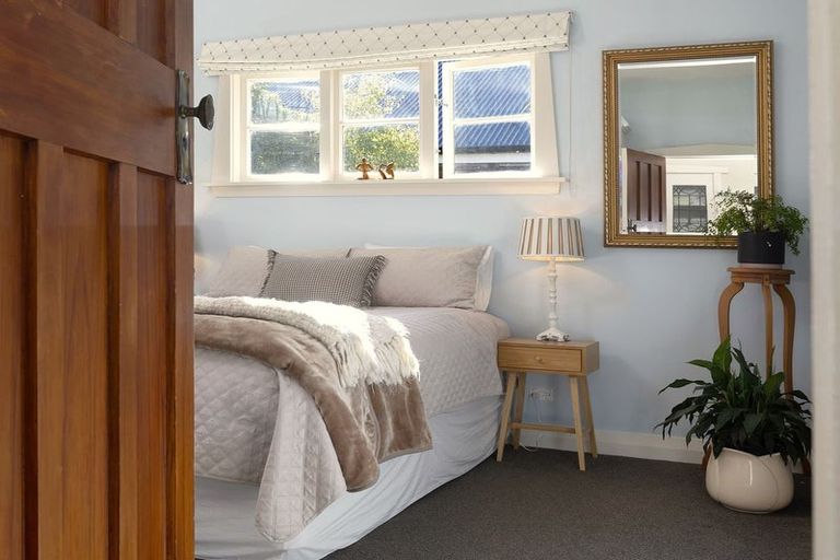 Photo of property in 188 Weston Road, St Albans, Christchurch, 8052