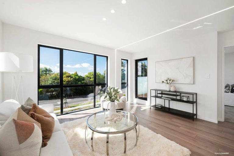 Photo of property in 50 Observation Green, Hobsonville, Auckland, 0616