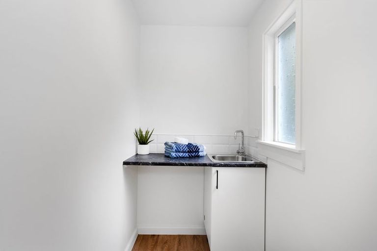 Photo of property in 181 Waimea Terrace, Beckenham, Christchurch, 8023