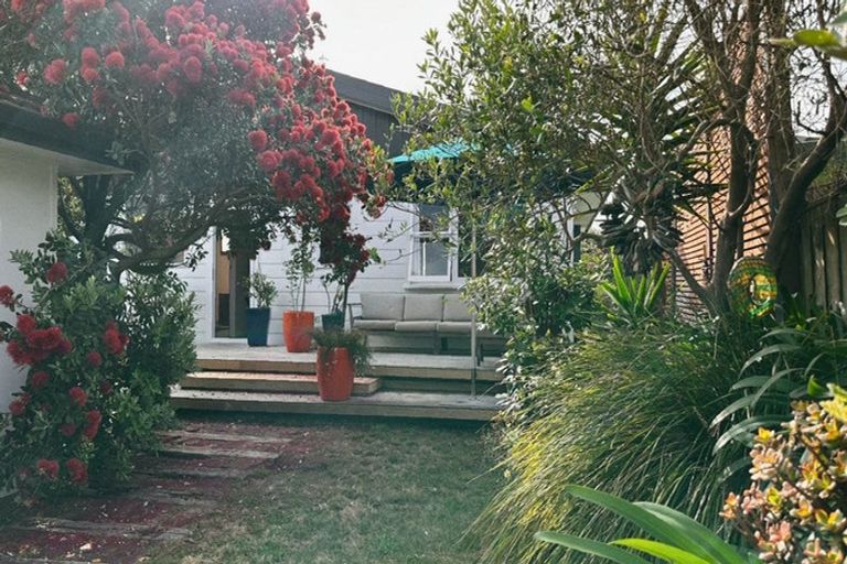 Photo of property in 31 Rodney Avenue, Te Horo Beach, Otaki, 5581