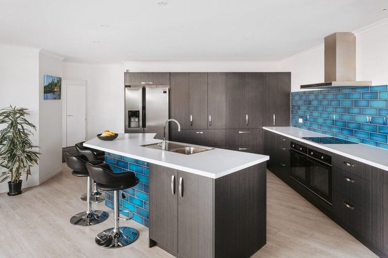 Photo of property in 1 Anglers Way, Omokoroa, 3114