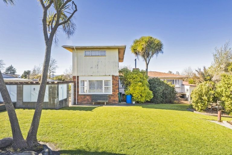 Photo of property in 90 Lethbridge Street, Feilding, 4702