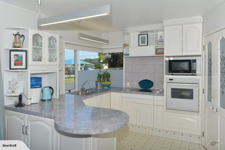 Photo of property in 3 Kopipi Crescent, Ngunguru, Whangarei, 0173
