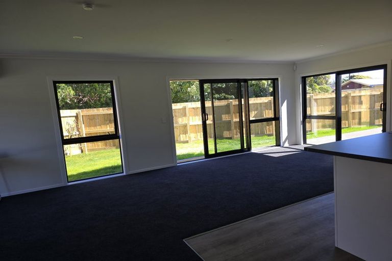 Photo of property in 19 Rotoiti Place, Paraparaumu, 5032