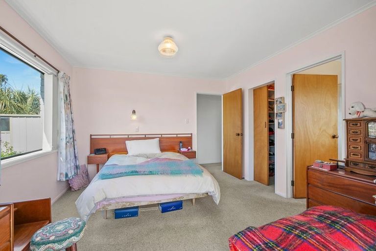 Photo of property in 53 Mcfarlane Street, Oakura, 4314