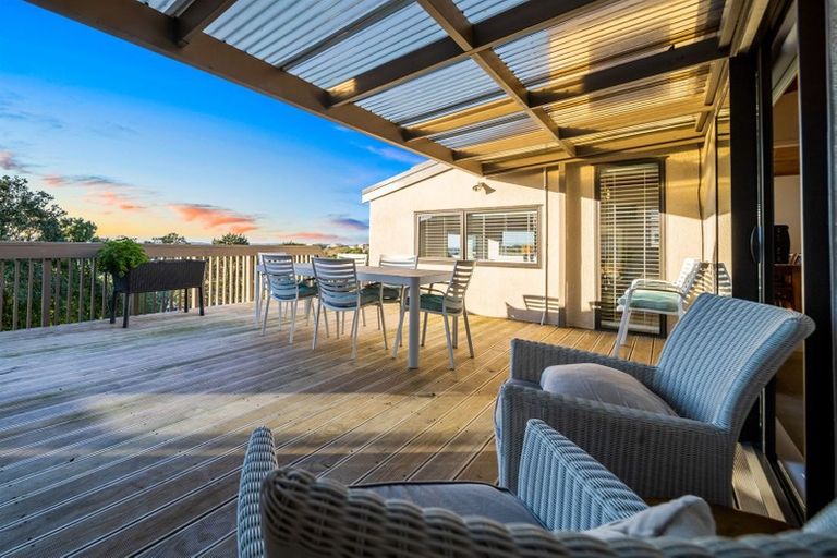 Photo of property in 161 Glenvar Road, Long Bay, Auckland, 0630