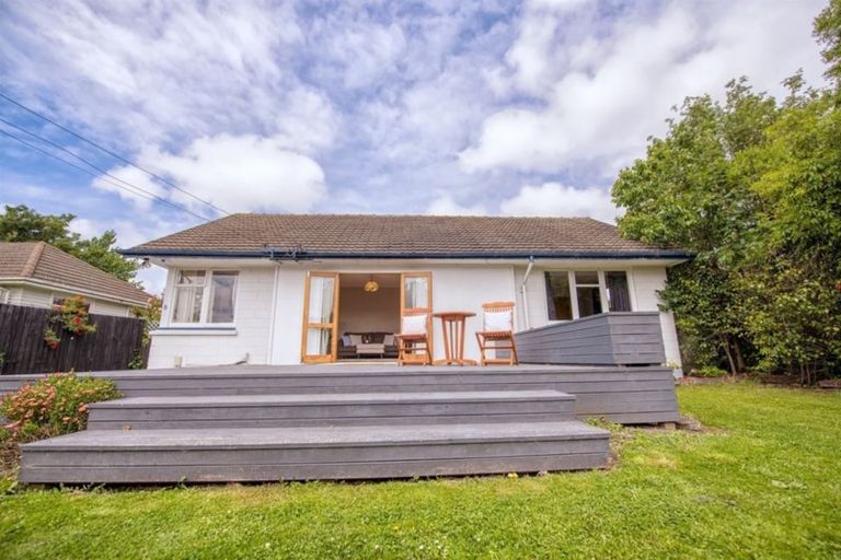 Photo of property in 8 Paddington Street, Northcote, Christchurch, 8052