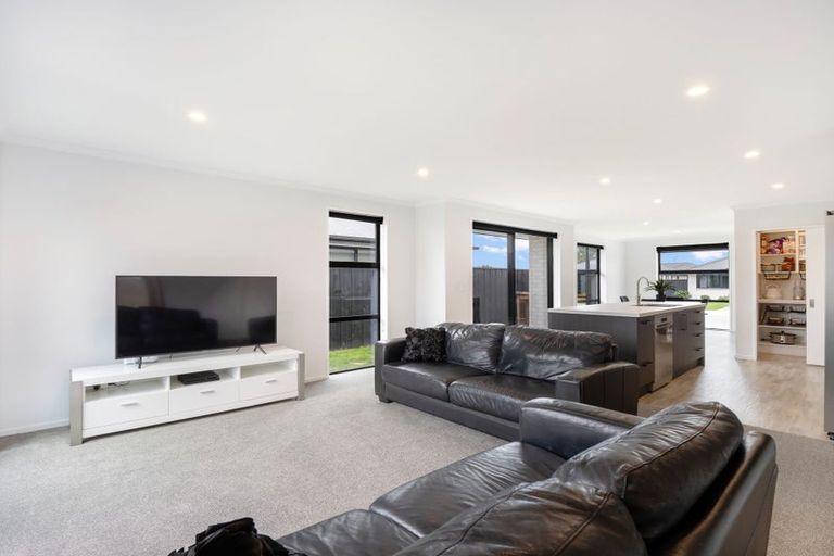 Photo of property in 25 Henshaw Street, Woodend, 7610