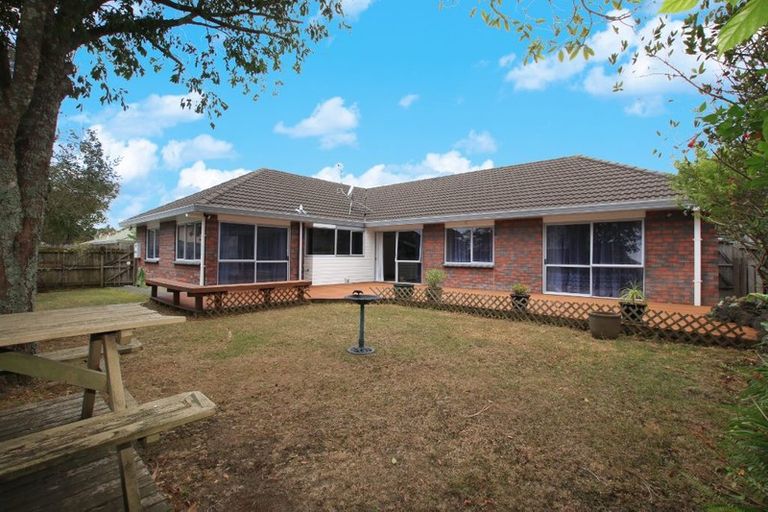 Photo of property in 19 Mt Blanc Place, Northpark, Auckland, 2013