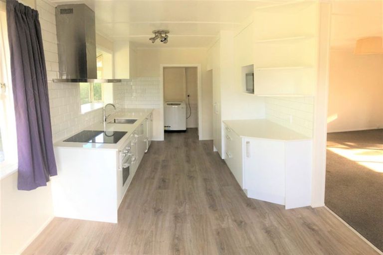 Photo of property in 52 Mark Avenue, Paparangi, Wellington, 6037