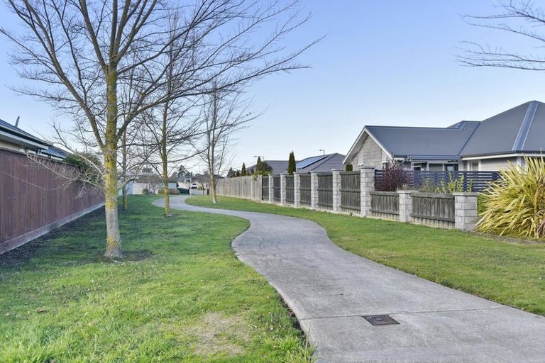Photo of property in 7 Peter Place, Rangiora, 7400