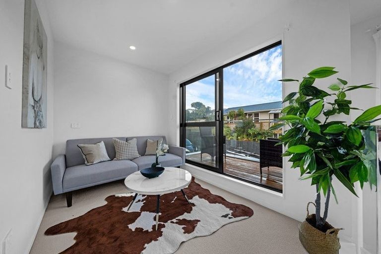 Photo of property in 40a Mason Street, New Lynn, Auckland, 0600