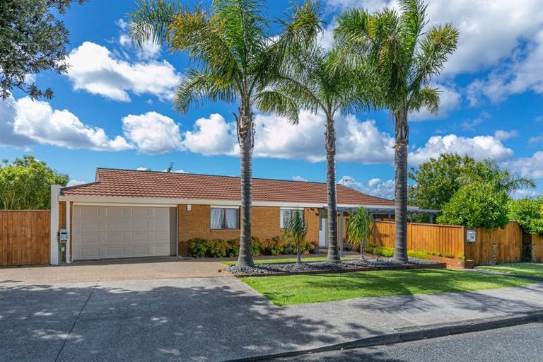 Photo of property in 59 Spence Road, Henderson, Auckland, 0612