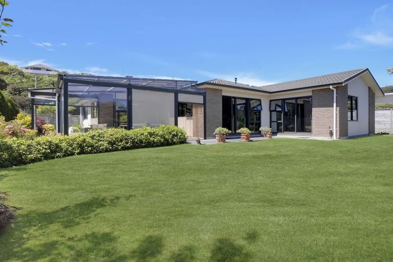 Photo of property in 12 Optimist Way, Whitby, Porirua, 5024