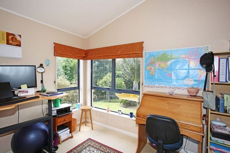 Photo of property in 166 Holmes Road, Waiuku, 2682