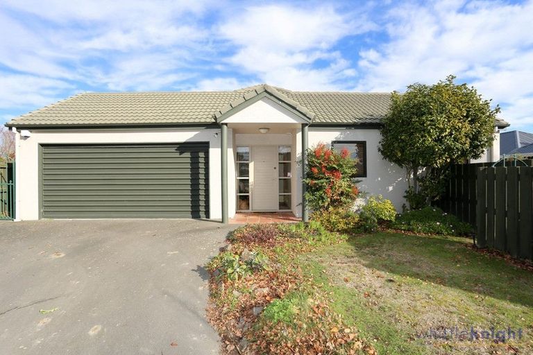 Photo of property in 27 Rempstone Drive, Halswell, Christchurch, 8025