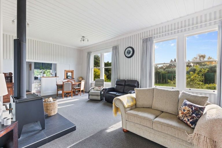 Photo of property in 458 Mountain Road, Lepperton, New Plymouth, 4373