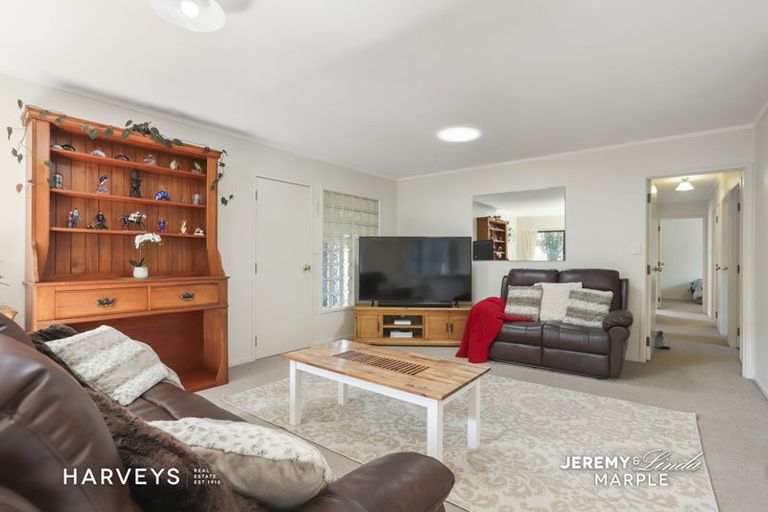 Photo of property in 5/37a Glengarry Road, Glen Eden, Auckland, 0602