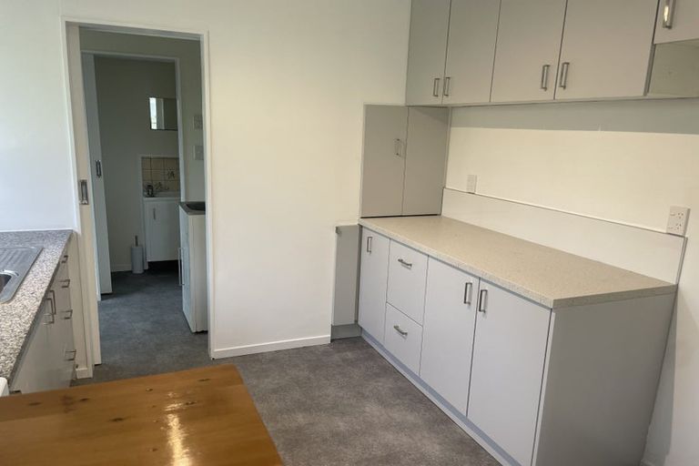 Photo of property in 2/37 Seabrook Avenue, New Lynn, Auckland, 0600