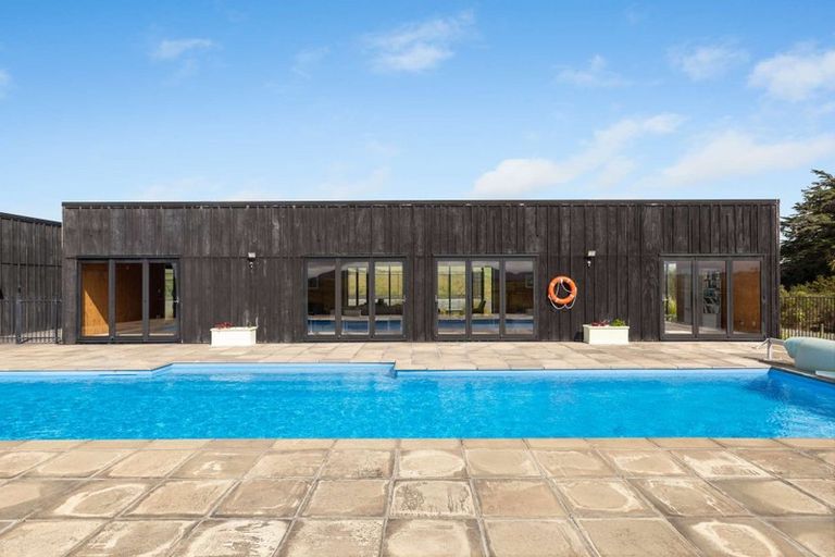 Photo of property in 3 Awaroa Creek Rise, Kaiwaka, 0573