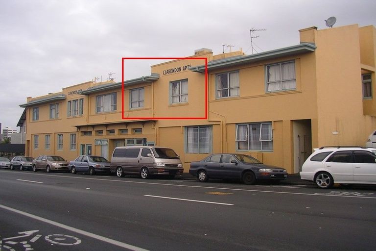 Photo of property in 6 Young Street, New Plymouth, 4310