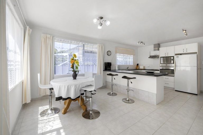 Photo of property in 9 Lorenzen Bay Road, Raglan, 3225