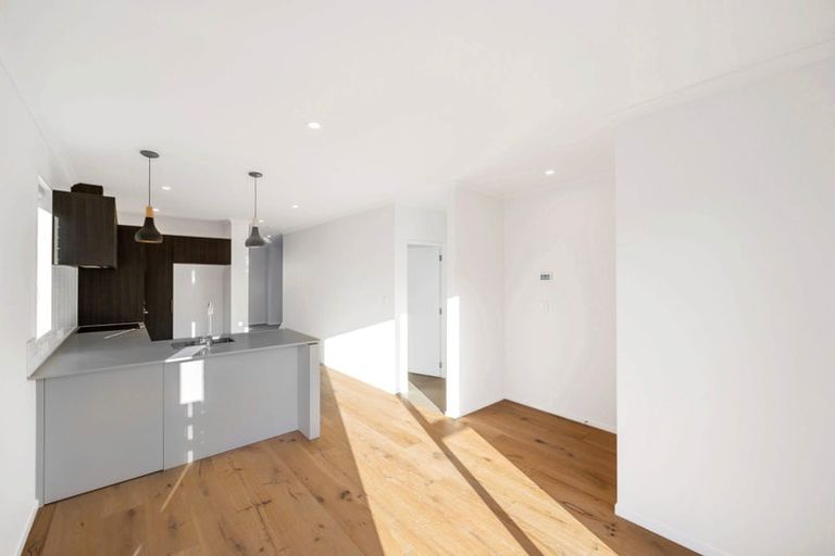 Photo of property in 14 Waenganui Road, Hobsonville, Auckland, 0616