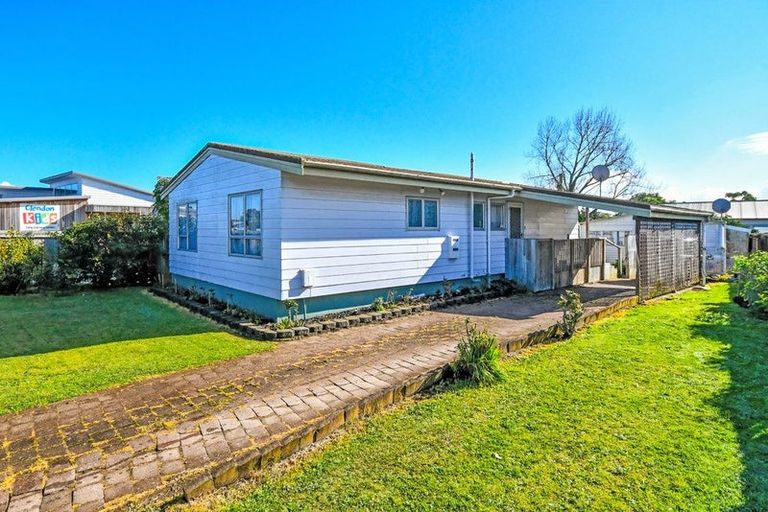 Photo of property in 43 Burundi Avenue, Clendon Park, Auckland, 2103