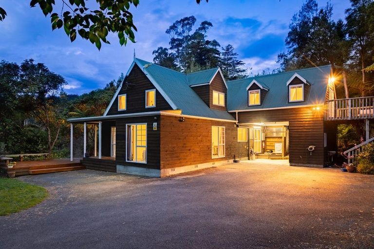 Photo of property in 298 Mangaone Road, Reikorangi, Waikanae, 5391