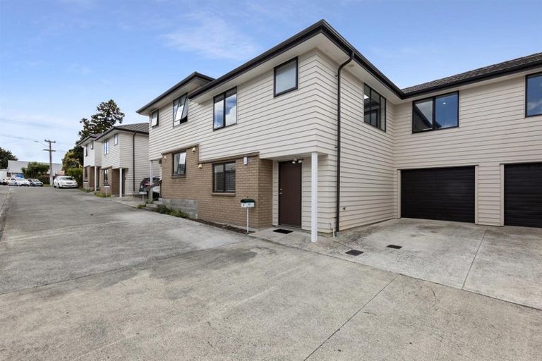Photo of property in 8 Akeake Lane, Manurewa, Auckland, 2102