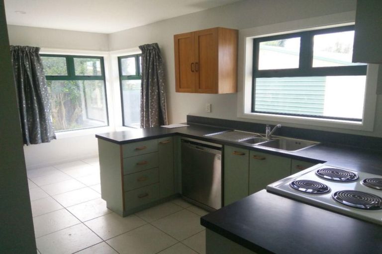 Photo of property in 12 Tauiwi Crescent, Hei Hei, Christchurch, 8042