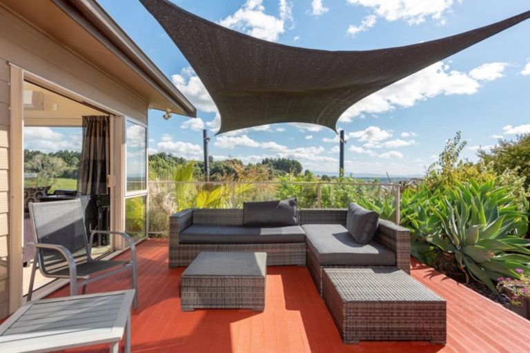 Photo of property in 8 Roger Guy Place, Welcome Bay, Tauranga, 3175