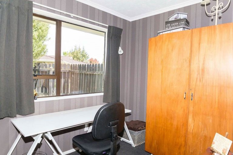 Photo of property in 4 Guinane Street, Dannevirke, 4930