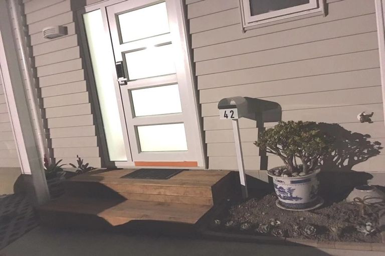 Photo of property in 42 Exler Place, Avondale, Auckland, 0600
