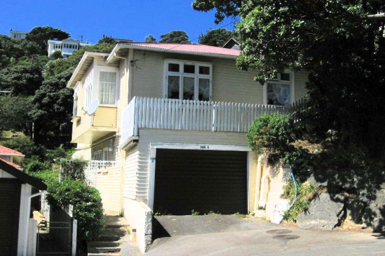Photo of property in 129 Melbourne Road, Island Bay, Wellington, 6023