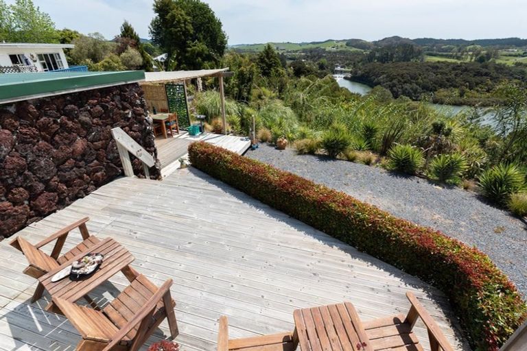 Photo of property in 10 Falls View Road, Haruru, 0204