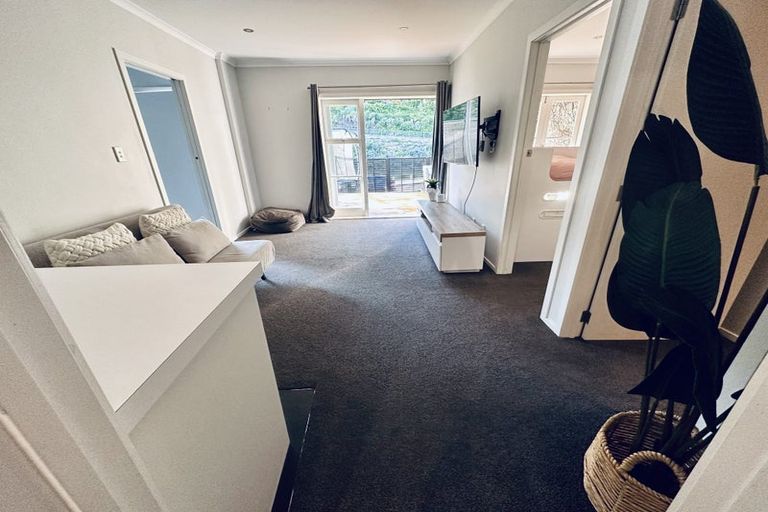 Photo of property in 73 Faraday Street, Hospital Hill, Napier, 4110