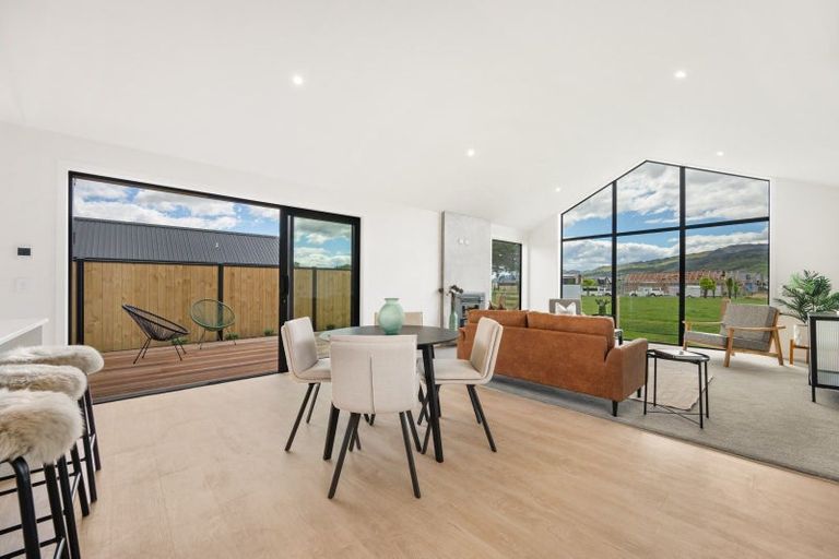 Photo of property in 117 Wooing Tree Avenue, Cromwell, 9310