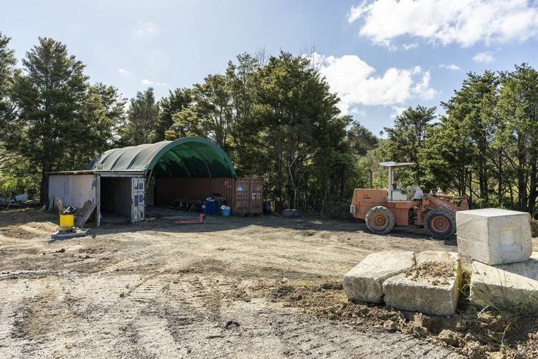 Photo of property in 35 Pataua Road South, Parua Bay, Onerahi, 0192