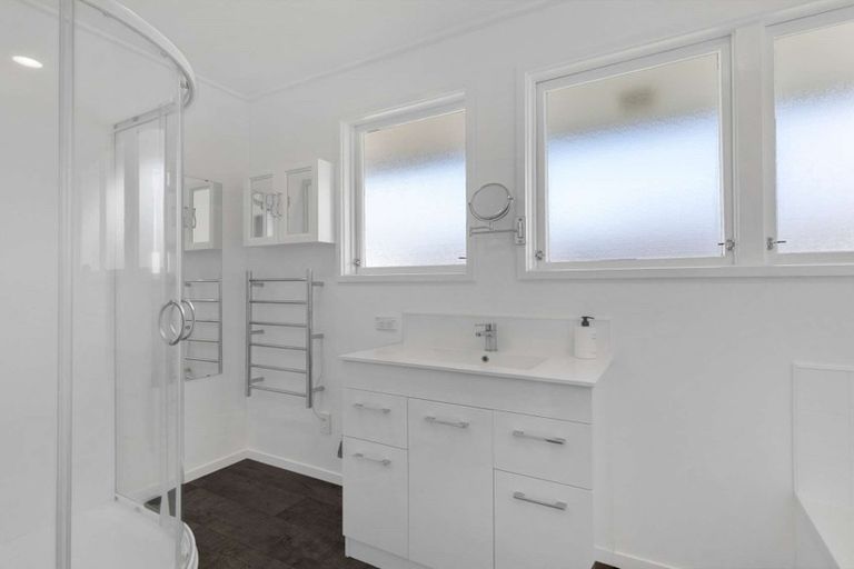 Photo of property in 8 Matai Street, Waiuku, 2123