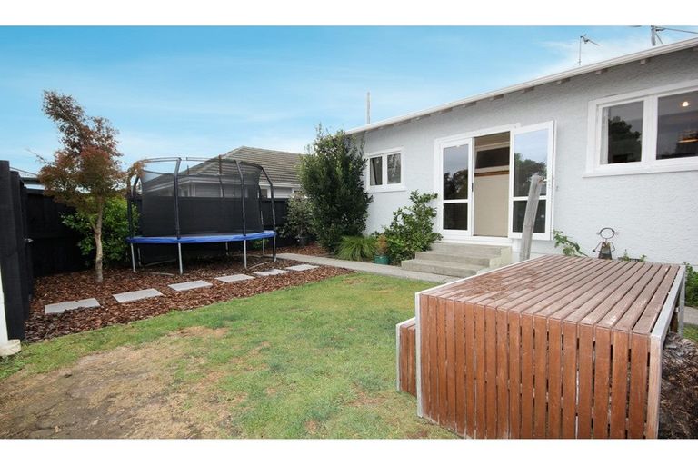 Photo of property in 1/45 Frankleigh Street, Somerfield, Christchurch, 8024