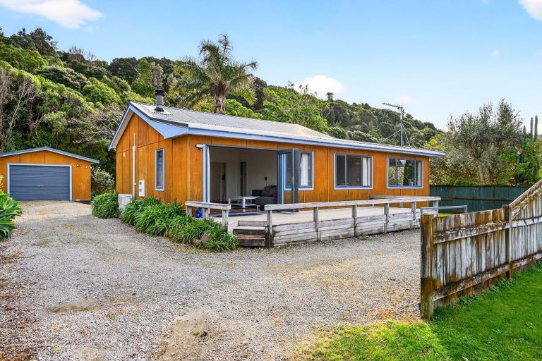 Photo of property in 49 Moana Road, Okitu, Gisborne, 4010