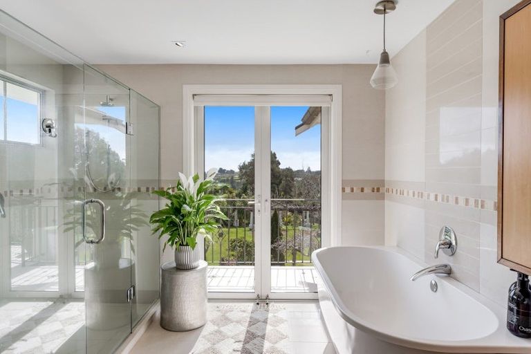 Photo of property in 1 Pearson Road, Whitford, Howick, 2571