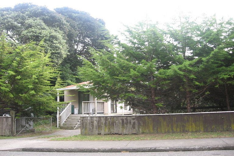 Photo of property in 19 Tilley Road, Paekakariki, 5034